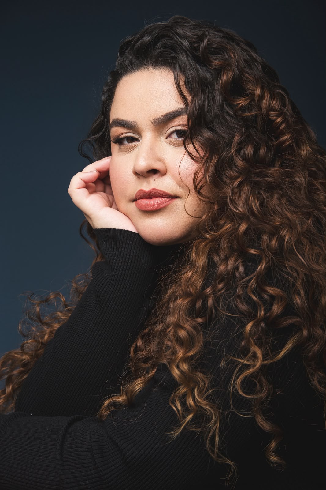 Keroline Oliveira — Cantora e Ministra de Louvor